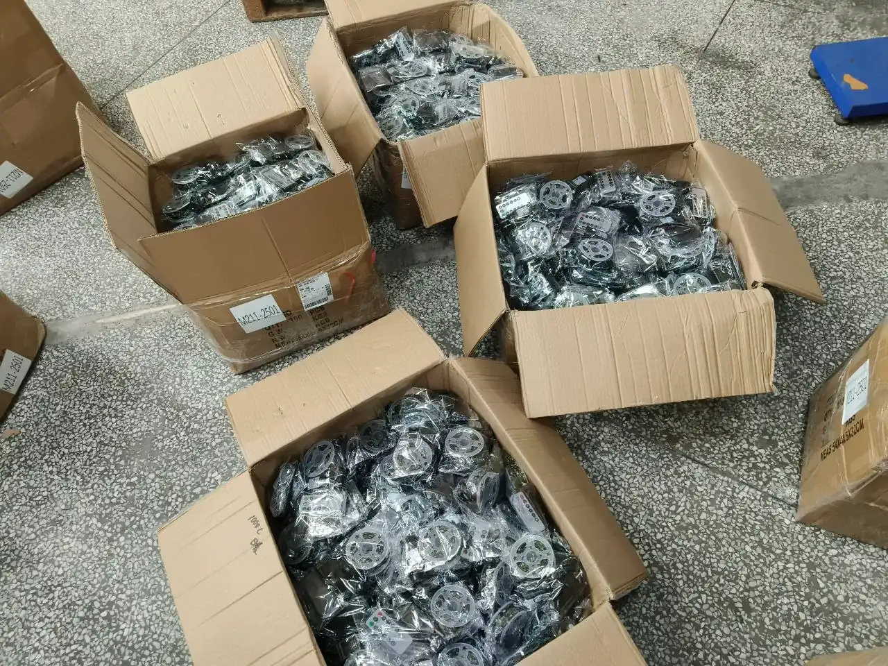 Новорічні товари на $34 000 для клієнта з Вірменії — фото 1